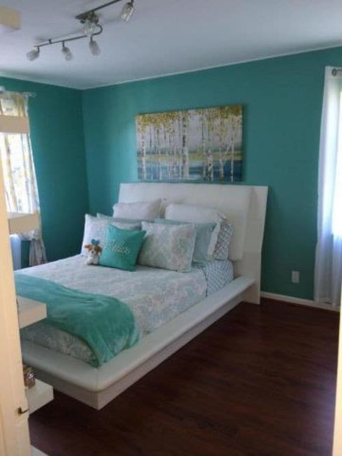 Foto del edificio - 7233 Golf Colony Ct