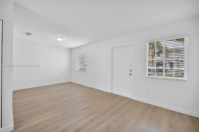 Building Photo - 16260 SW 97th St