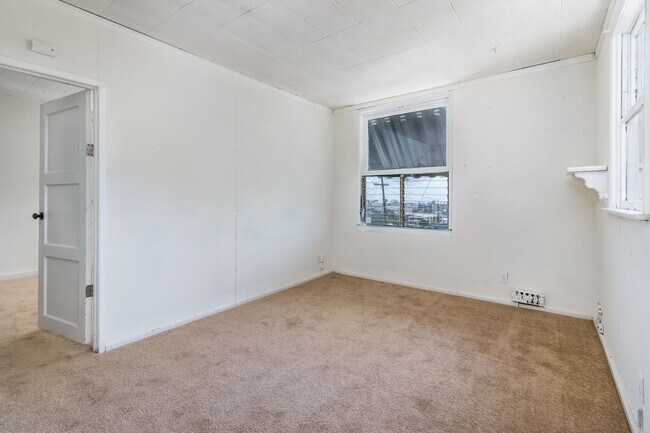 Foto del edificio - Charming 1 Bedroom Unit!! Must See!