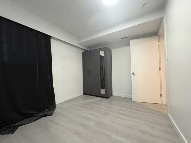 Photo du bâtiment - 3 bedroom in Vancouver BC V5R 3R5