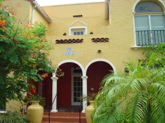 Foto del edificio - 226 Sidonia Ave