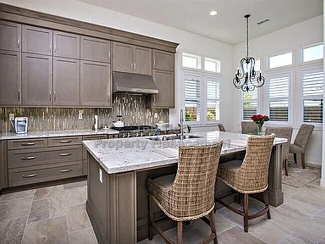 Foto del edificio - Rare Single-Story Rental in Award-Winning Robertson Ranch- 3 Bedrooms, 3 Bathrooms