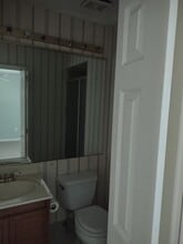 Building Photo - 5516 Lakeshore Dr