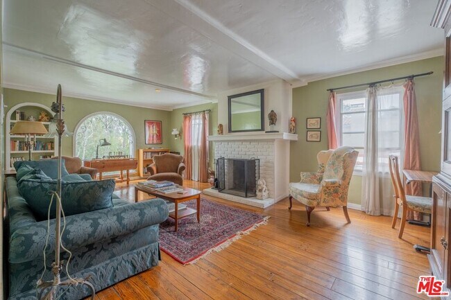 Building Photo - 8316 4th St