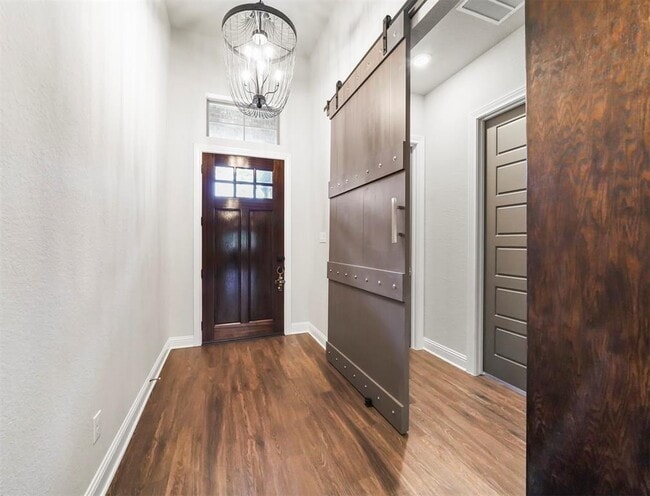 Foto del edificio - 4245 Grand Oaks Wind