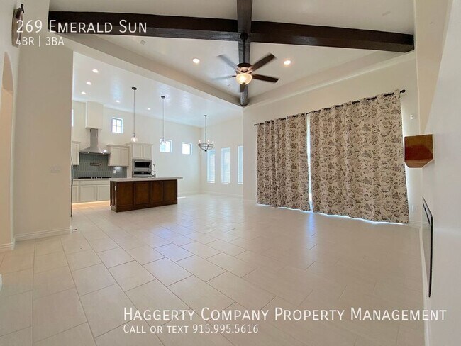 Building Photo - 269 Emerald Sun Dr
