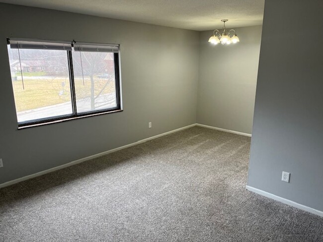 Building Photo - 2 Bedroom Apartment in Butler!!!