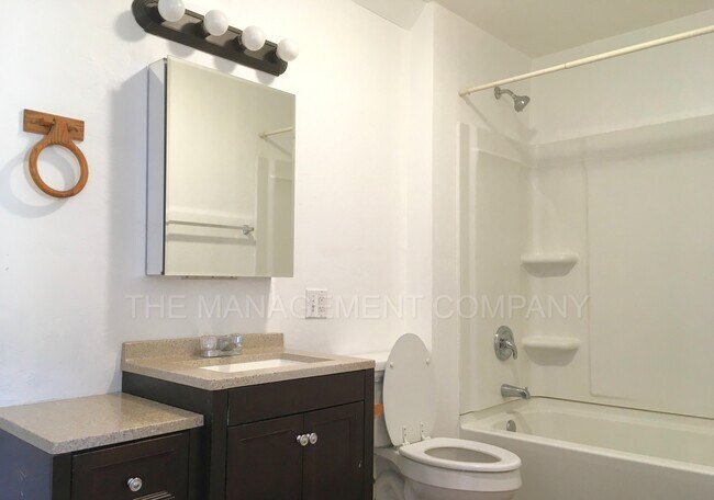 Foto del edificio - 651 2nd Ave N