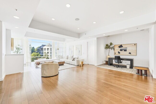 Foto del edificio - 10380 Wilshire Blvd