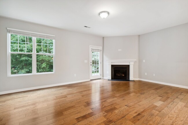 Building Photo - Apex North Carolina Townhome