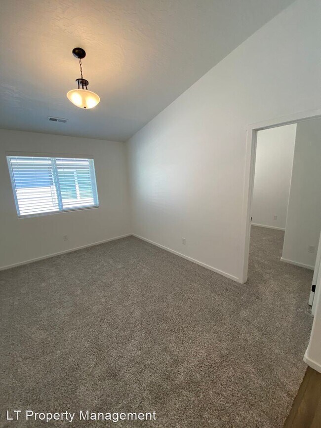 Building Photo - 3 br, 2 bath House - 3102 N McMillan St