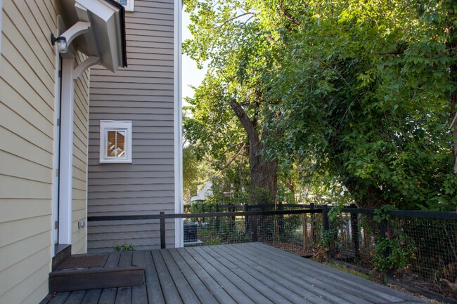 Building Photo - 22 Engel St