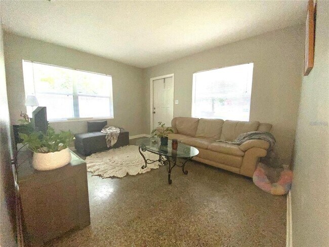 Foto del edificio - 1022 Delaney Park Dr