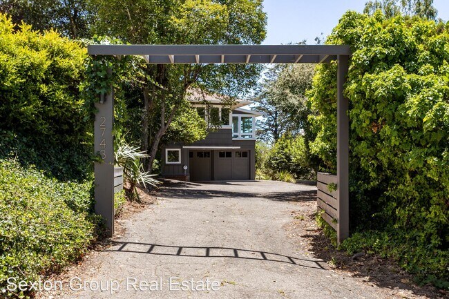 Building Photo - 3 br, 3 bath House - 2743 Carisbrook