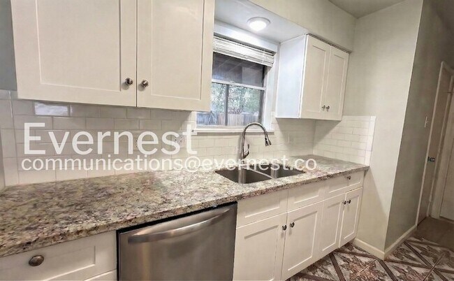 Foto del edificio - 16311 Paso Hondo Dr