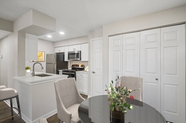 Building Photo - The Arden Northwest