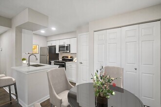 Building Photo - The Arden Northwest