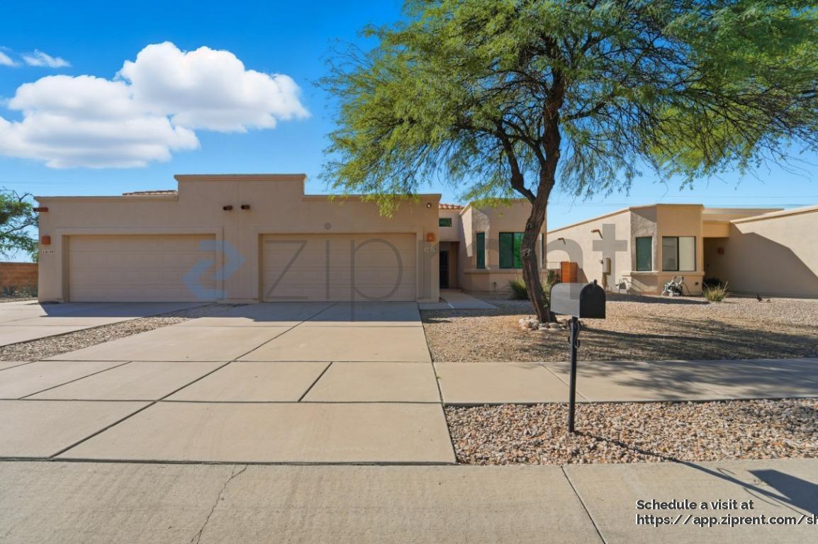 Foto principal - 8119 N Peppersauce Dr