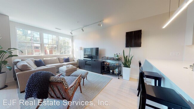 Foto del edificio - 1701 16th St N