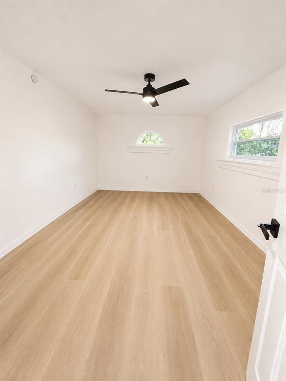 Building Photo - 2827 S Park Ave