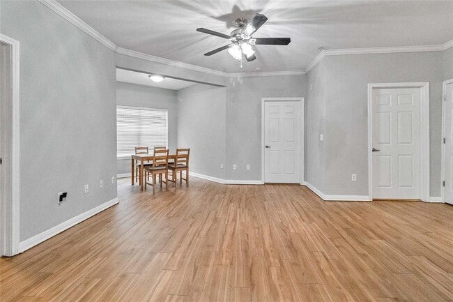 Foto del edificio - 2502 Leon St