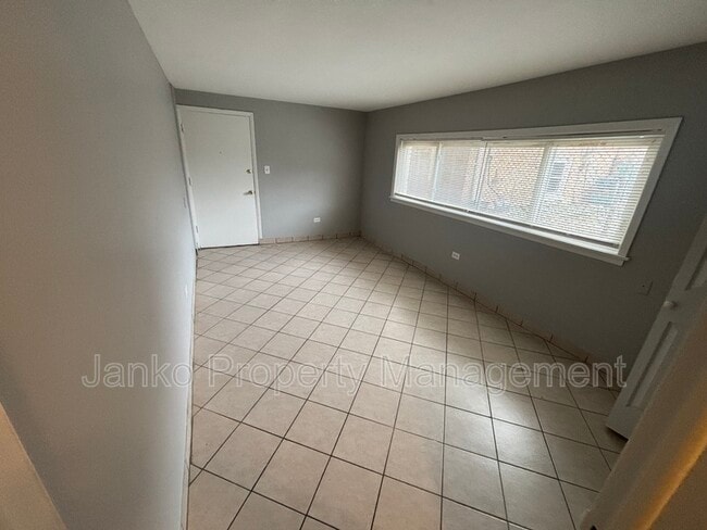 Building Photo - 1409 S Central Ave