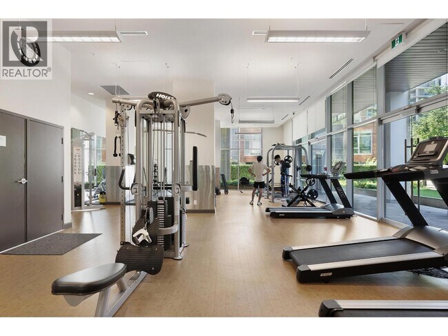 Photo du bâtiment - 3355 Binning Rd