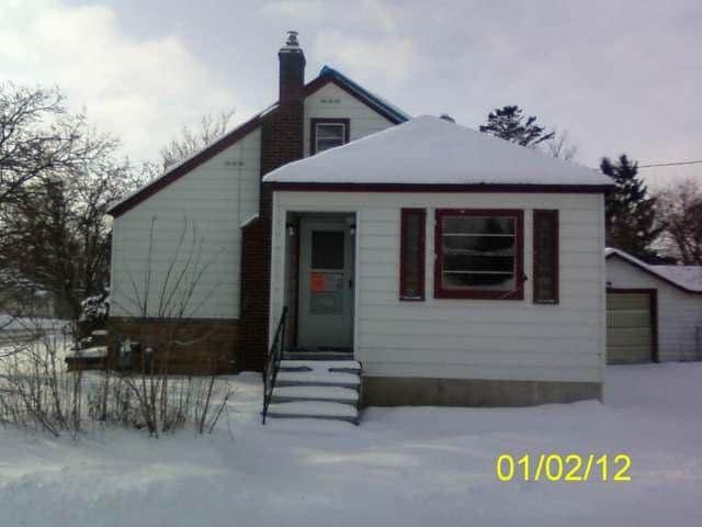 Building Photo - 627 N Stevens St