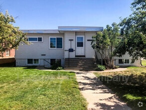 Building Photo - 1457 N 5th St
