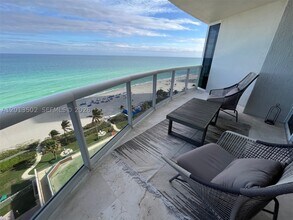 Building Photo - 17555 Collins Ave