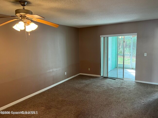 Building Photo - 3036 Sir Hamilton Cir