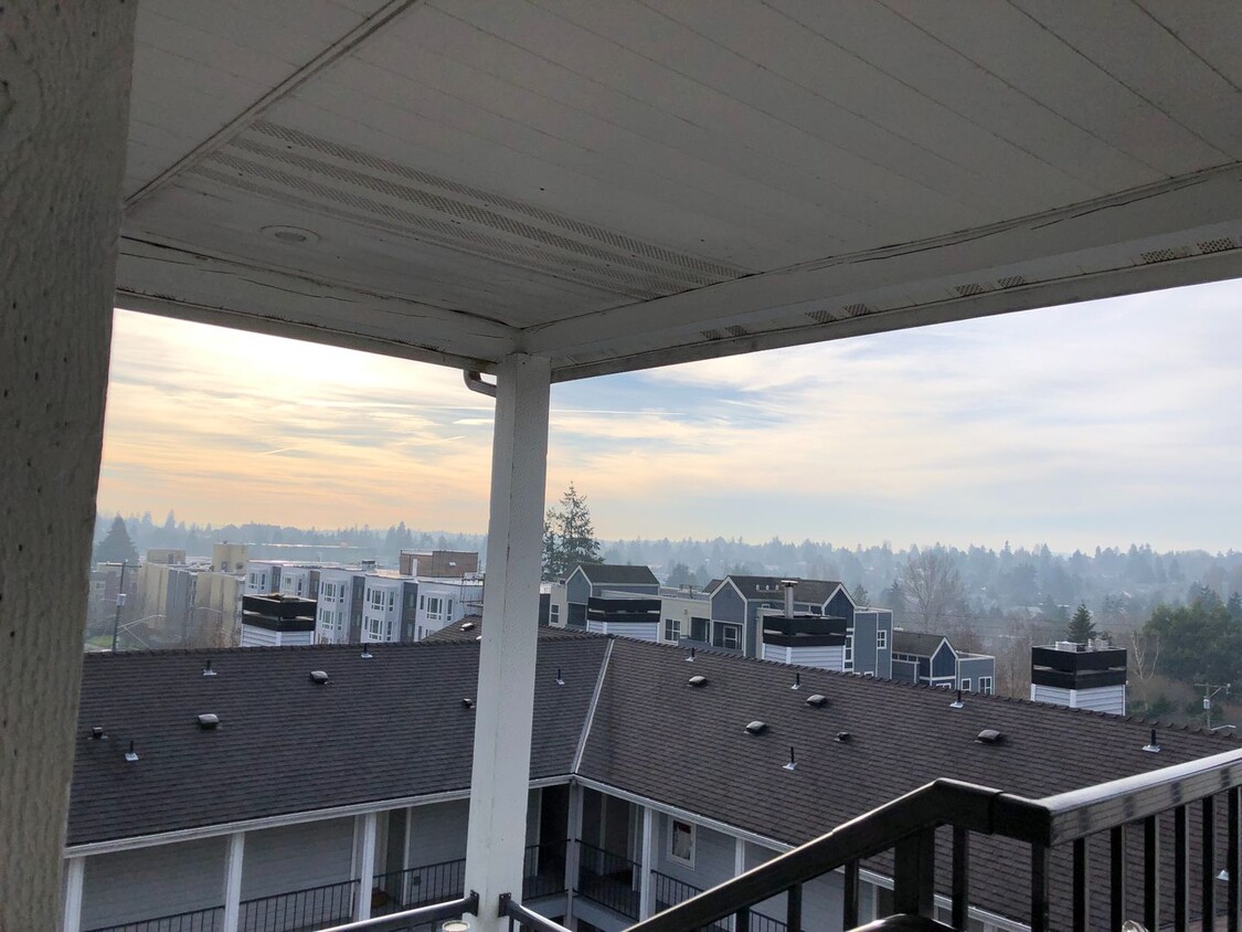 Foto principal - LOCATION!!! 1 Bed, 1 Bath in Greenwood; Bu...