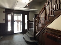 Building Photo - 35 Tudor St