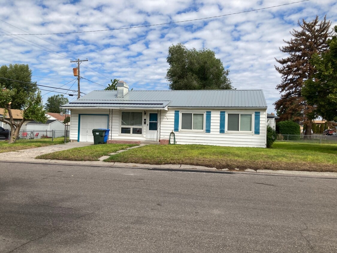 Front of home - 714 Northland St