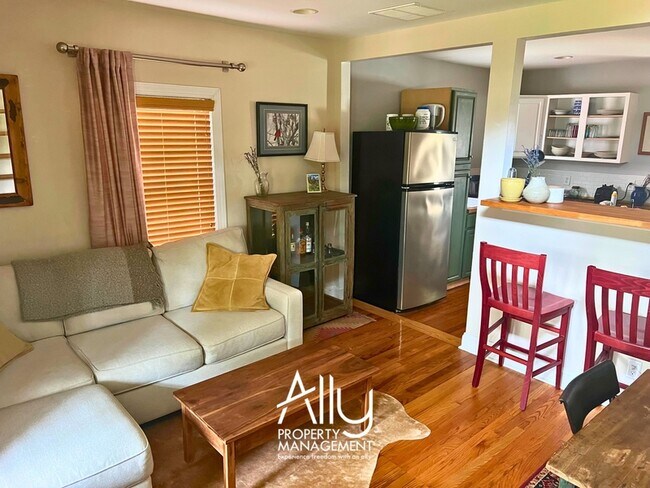 Foto del edificio - 1608 Mulberry Ave
