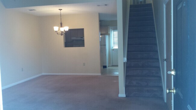 Building Photo - 109 Fox Chase Rd