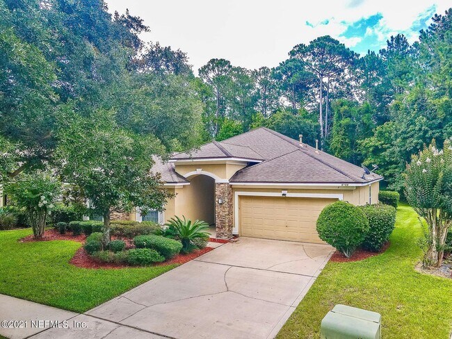 Foto del edificio - 6466 Ginnie Springs Rd