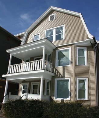 Building Photo - 410 W Mifflin St