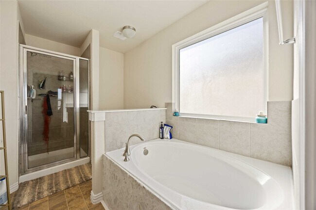 Foto del edificio - 2607 Dustin Pl Ct