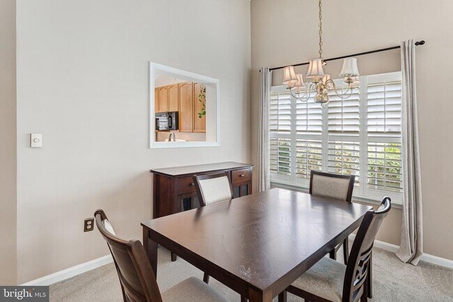 Building Photo - 11333 Savannah Dr