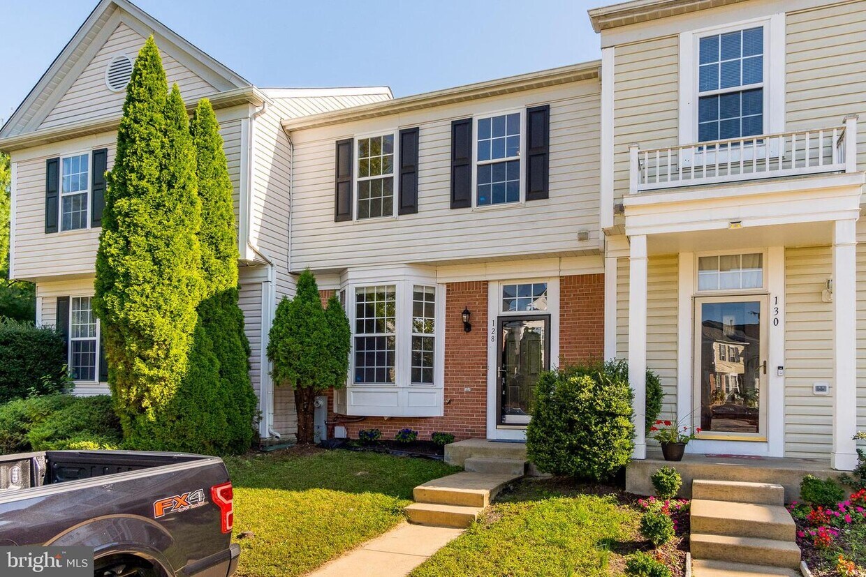 Primary Photo - 128 Eastridge Cir