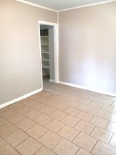 Building Photo - 9 Besma Dr