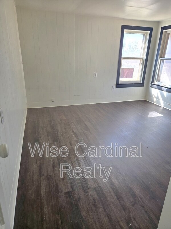 Foto del edificio - 714 N Ave C