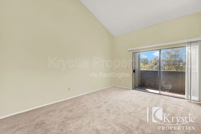 Foto del edificio - 1333 N Camino Alto