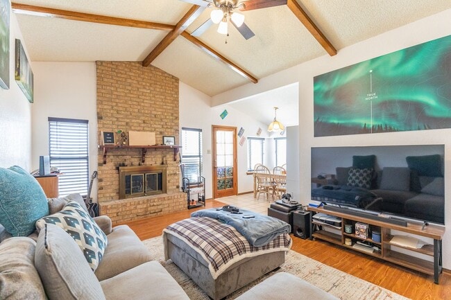 Building Photo - Cozy Three Bedroom Home with Solar Panels