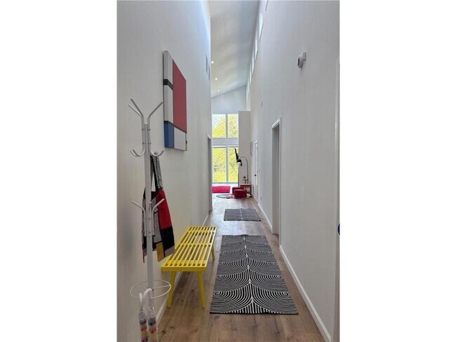 Foto del edificio - 1013 Gardner St