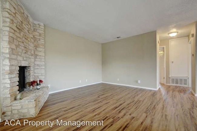 Building Photo - 5704 Cougar Dr