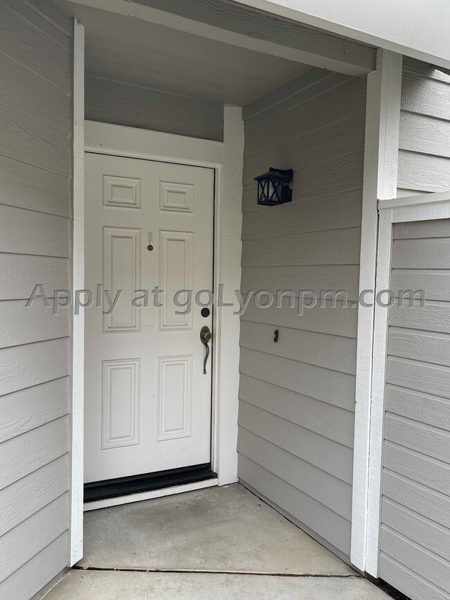 Foto del edificio - Charming 2BDRM 2.5BA with LOFT | Perfect Location near Folsom Premium Outlets & Lake Natoma!