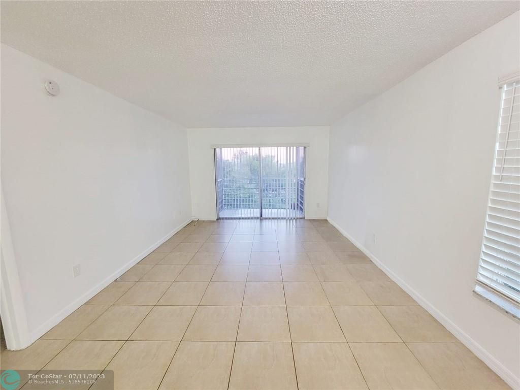 Primary Photo - 2800 NW 56th Ave
