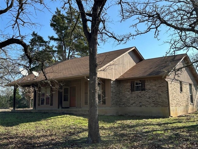 Building Photo - 1047 Private Rd 3022